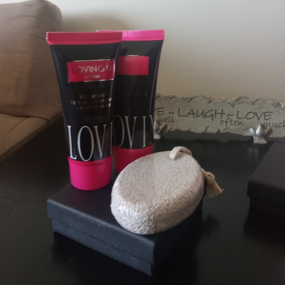 Loving U Forever and Baby Girl (3 items) - Picture 2 of 10